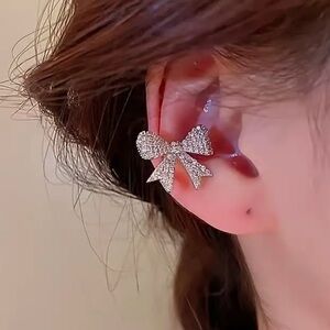 BOWKNOT Ear Cuff Huggie 18K Plated‎ Silver Rhinestones No pierce Clip On Earring